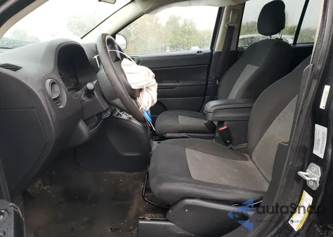 2015 Jeep Compass Sport z USA, uszkodzony, nr VIN 1C4NJDBB0FD130306